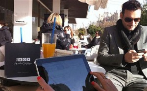 Croatian Coffee Shop This Croatian coffee shop offers iPads to their customers to read the newspaper. Wow!